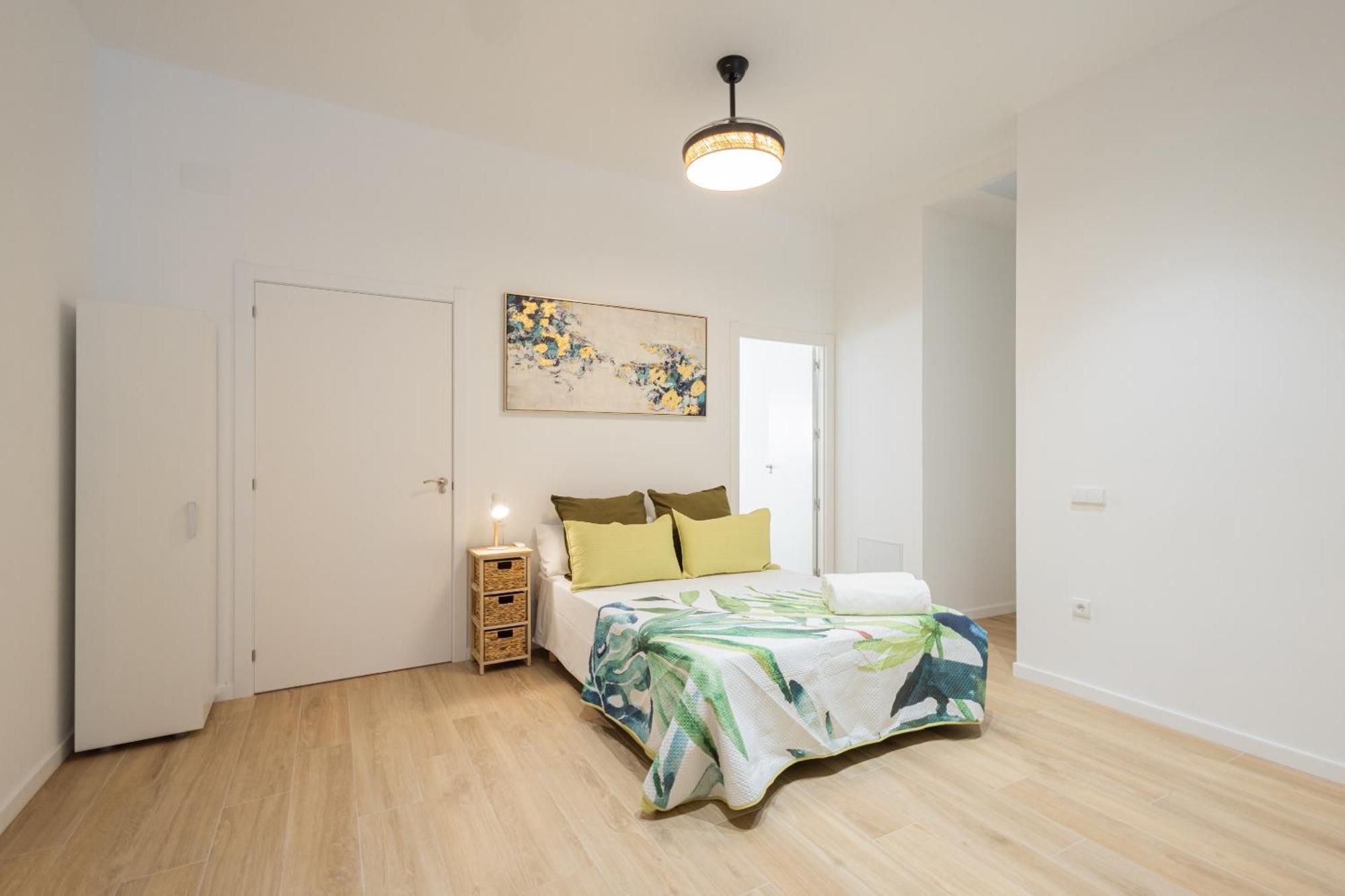 Florit Flats - The Giorgeta Apartment Валенсия Екстериор снимка
