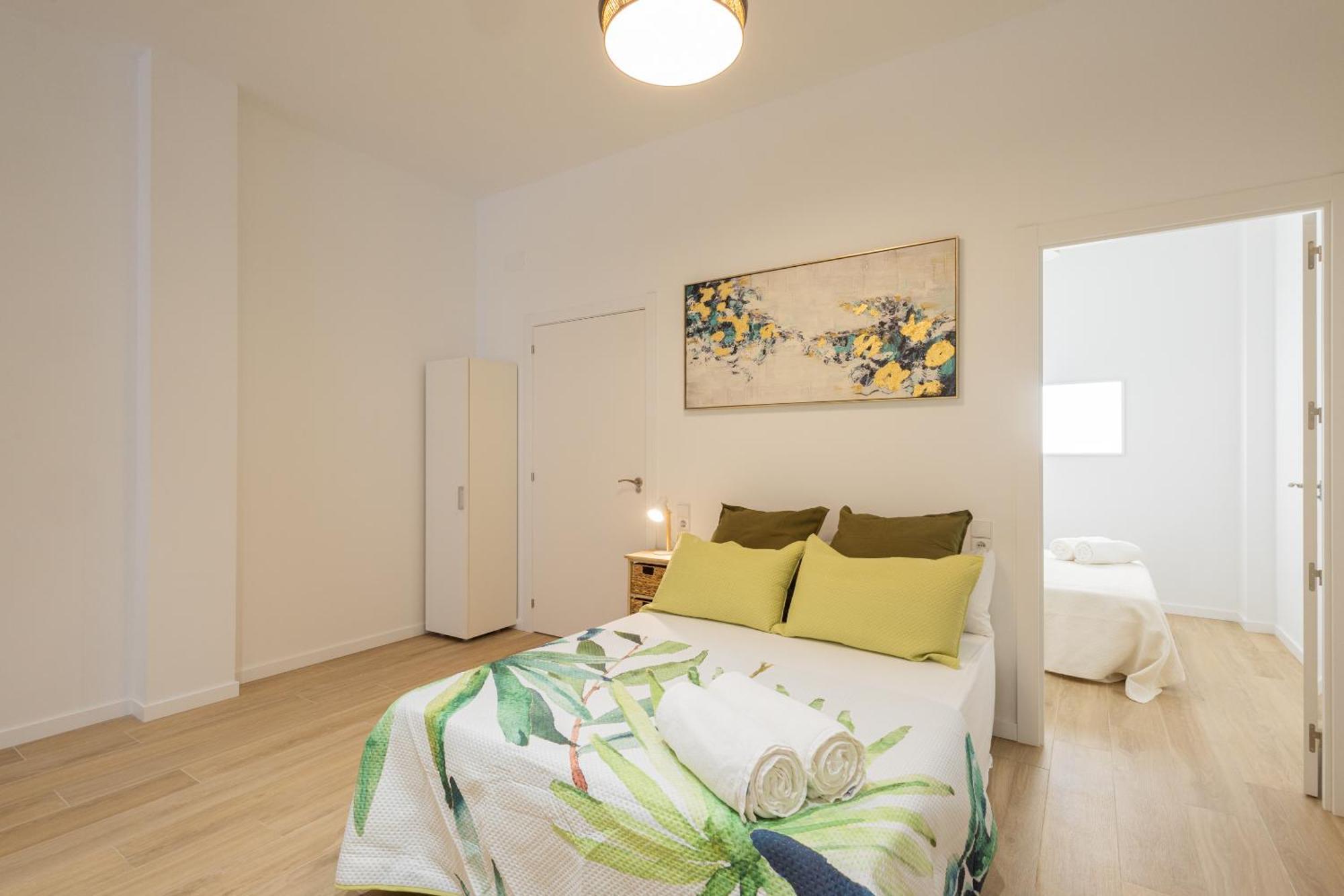 Florit Flats - The Giorgeta Apartment Валенсия Екстериор снимка