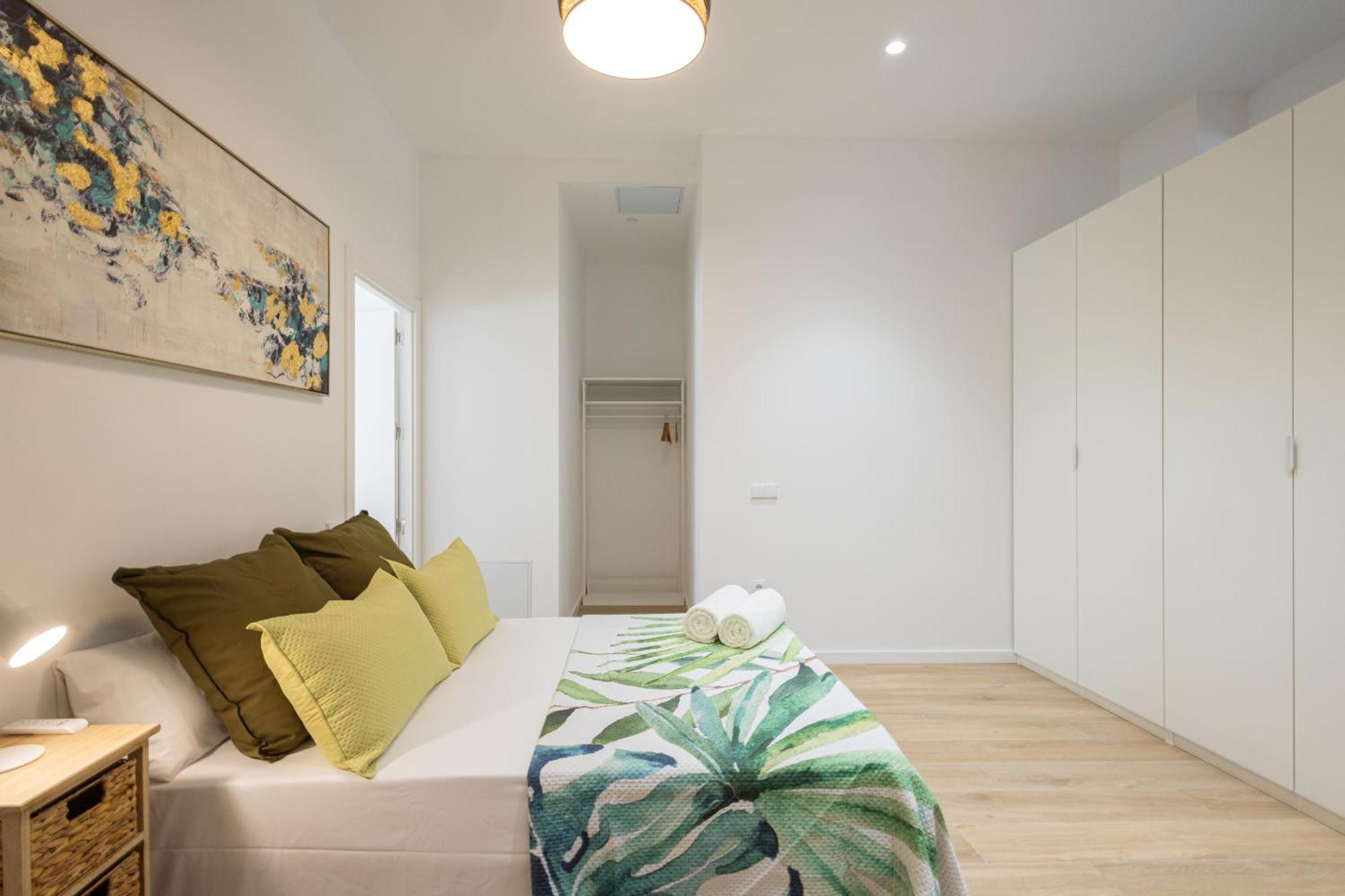 Florit Flats - The Giorgeta Apartment Валенсия Екстериор снимка